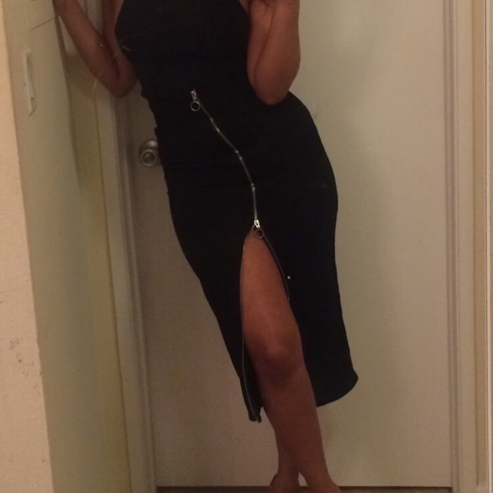 2 black h&m skirts size small