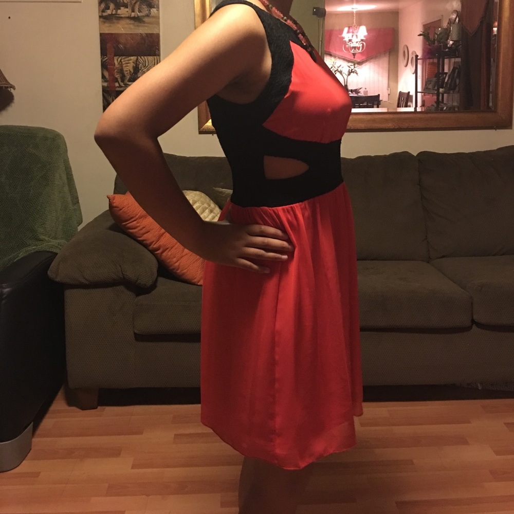 🌹🌸⬇️marked down ⬇️Woman's dress - Picture 2 of 7