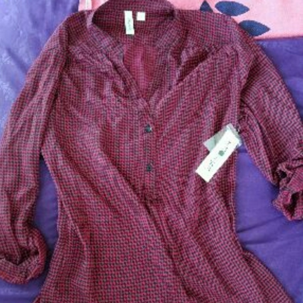 NWT tunic - Picture 2 of 3