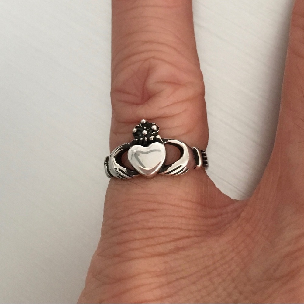 Sterling Silver Claddagh Toe Ring - image 4