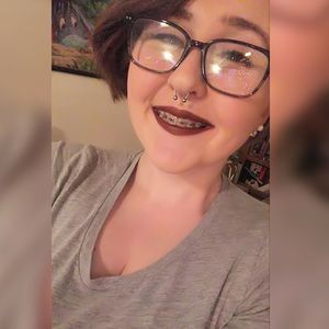 Meet your Posher, Carly