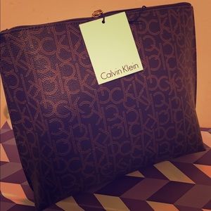 Calvin Klein Make-Up Bag