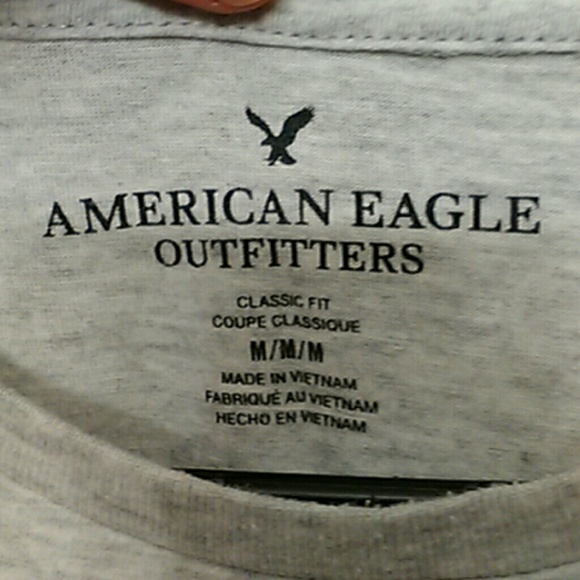 Mens American Eagle classic fit t-shirt - Picture 2 of 4