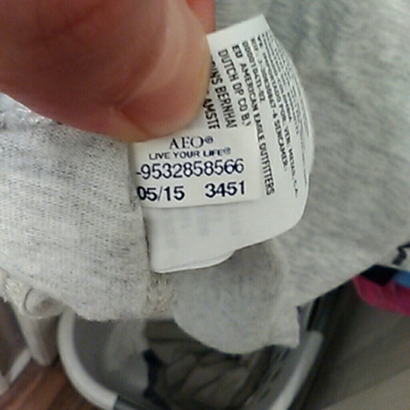 Mens American Eagle classic fit t-shirt - Picture 4 of 4