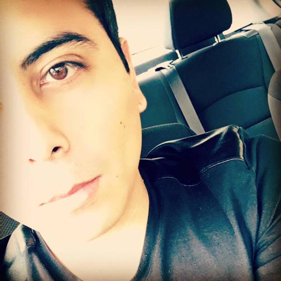 Meet your Posher, Roberto - Picture 1 of 1