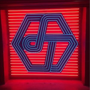 Meet your Posher, Derek