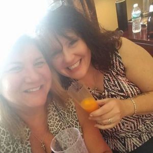 Meet your Posher, Eve