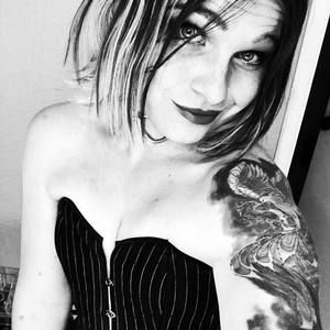 Meet your Posher, Tiffany