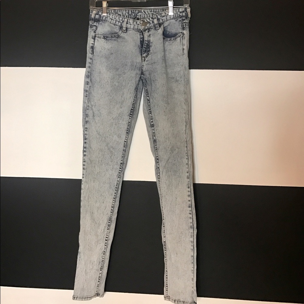 Stonewash skinny jeans