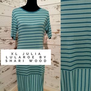 Fitted tshirt dress