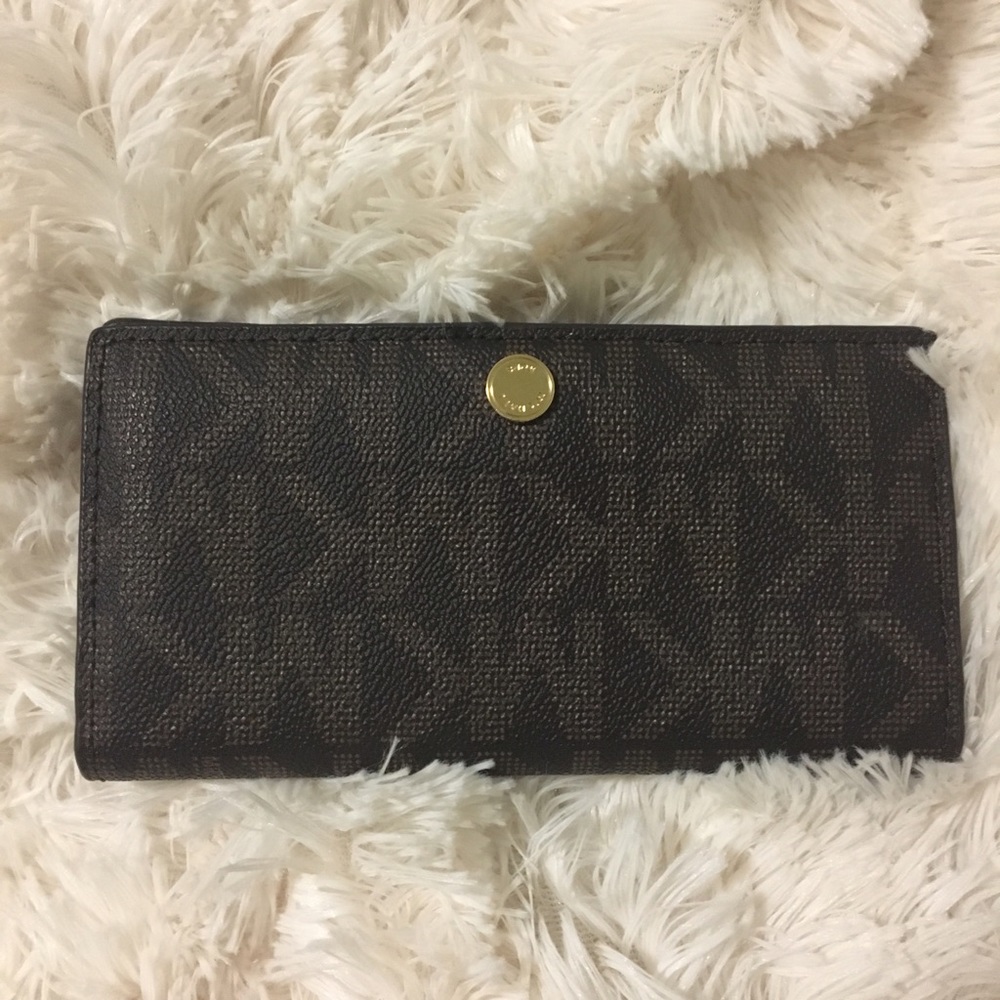 NWOT Michael Kors Wallet