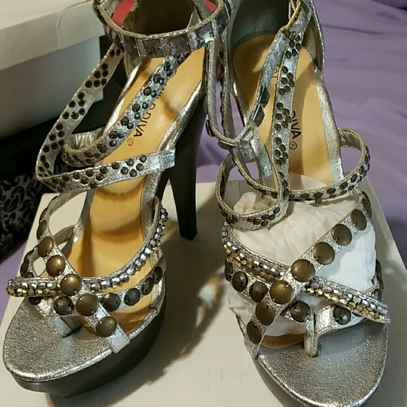 Sz 8 Wild Diva platform heels - Picture 1 of 3