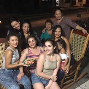 Meet your Posher, Elizabeth