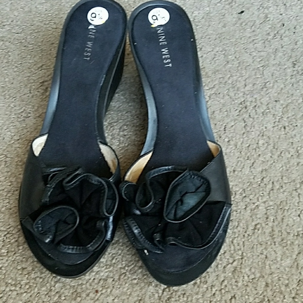 Nine West ruffle wedge slides