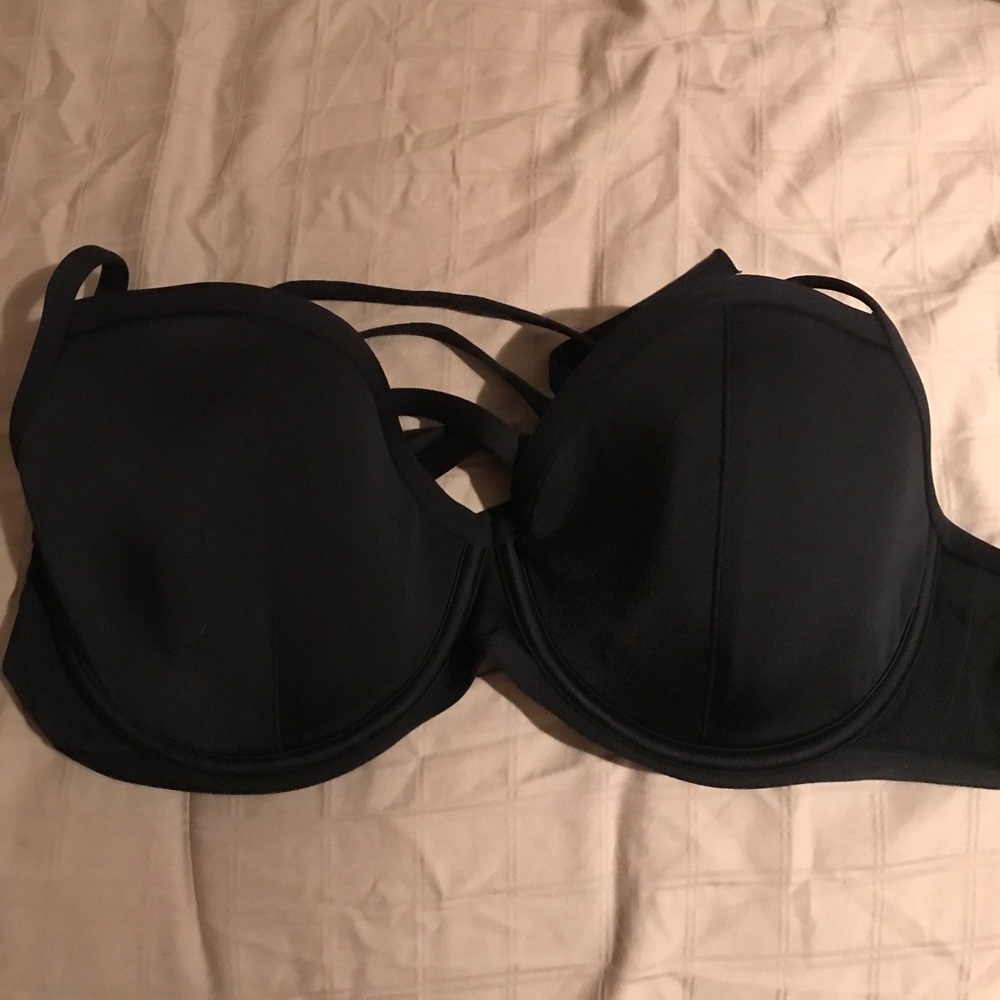 Black underwire swim top
