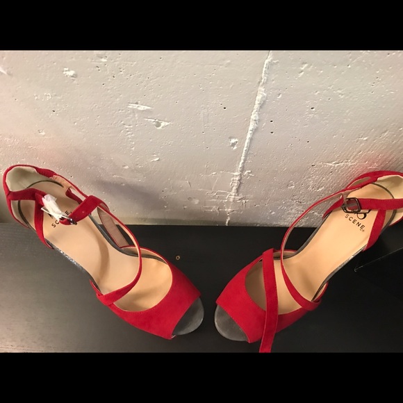 Brand new never worn RED HOT HIGH HEEL PLATFORMS! - Picture 3 of 4