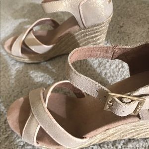 Beautiful and Shimmery Beige Toms Wedges