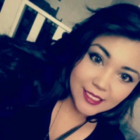 Meet your Posher, Roxana - Picture 1 of 1