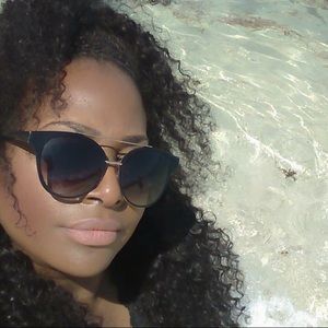 Meet your Posher, Meka