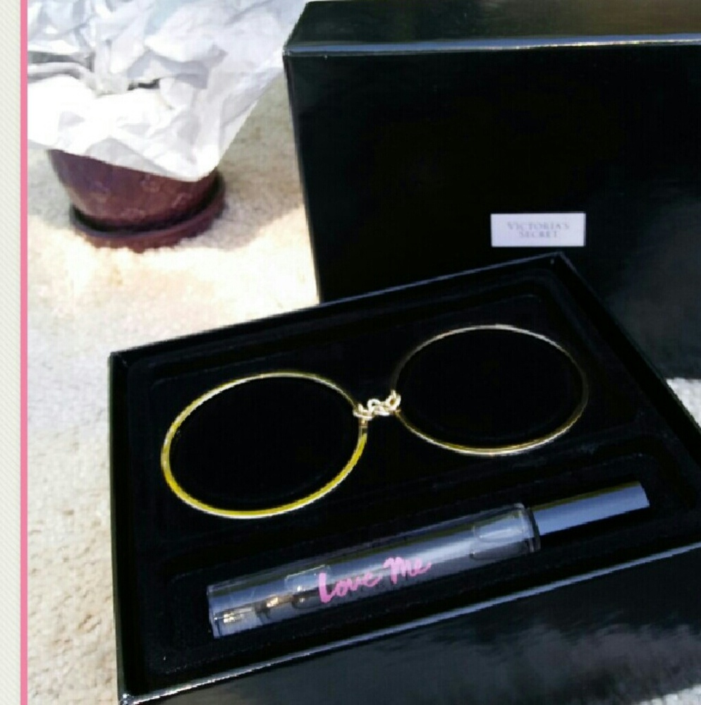 Victoria's Secret handcuff bracelet set