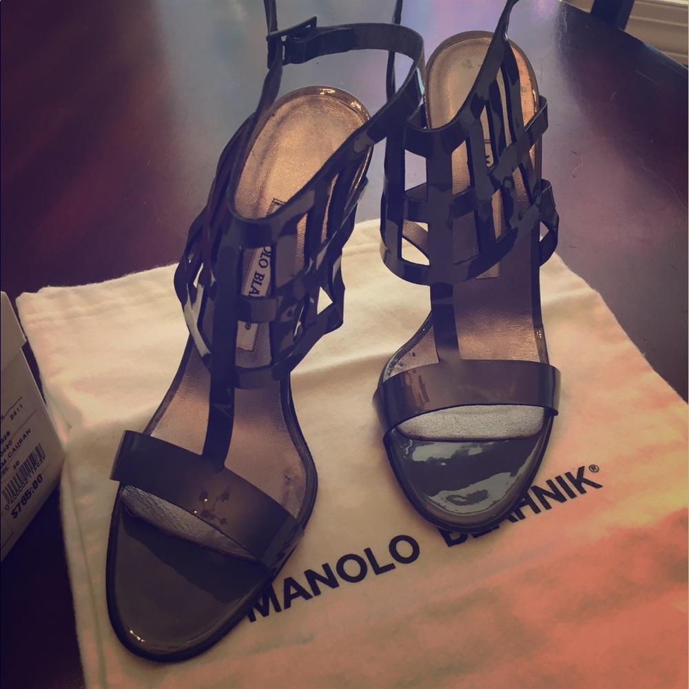 Manolo Blahnik Cuasanda heels