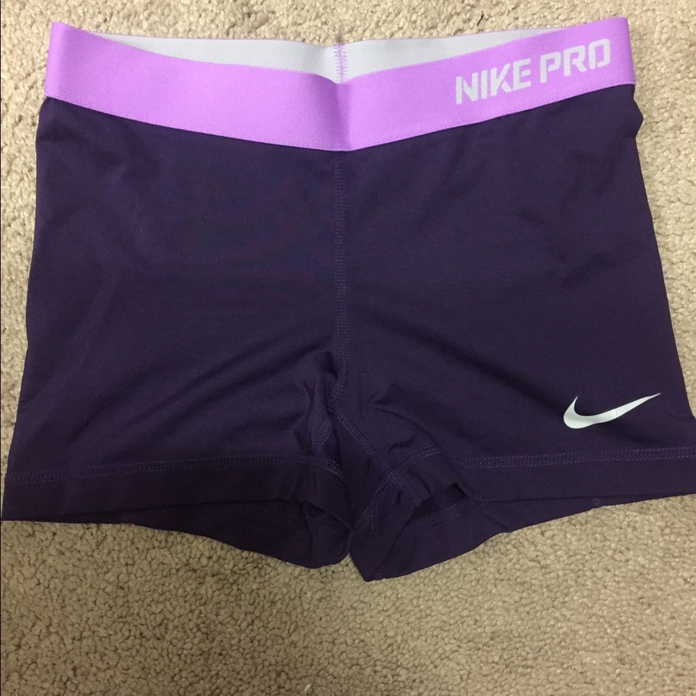Small Nike Pro Dri-Fit shorts - Purple