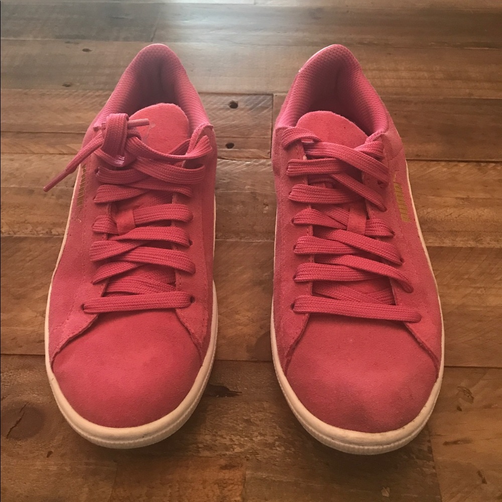 Puma Women's Pink Suede Classic Sneakers