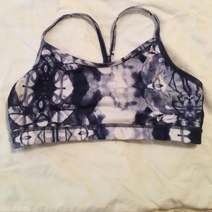 Size 6 lululemon sports bra