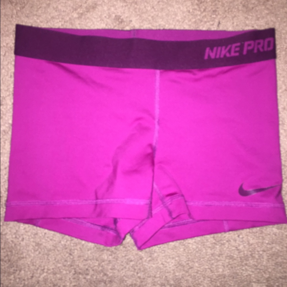 Small Nike Pro Dri-Fit shorts - pink/purple