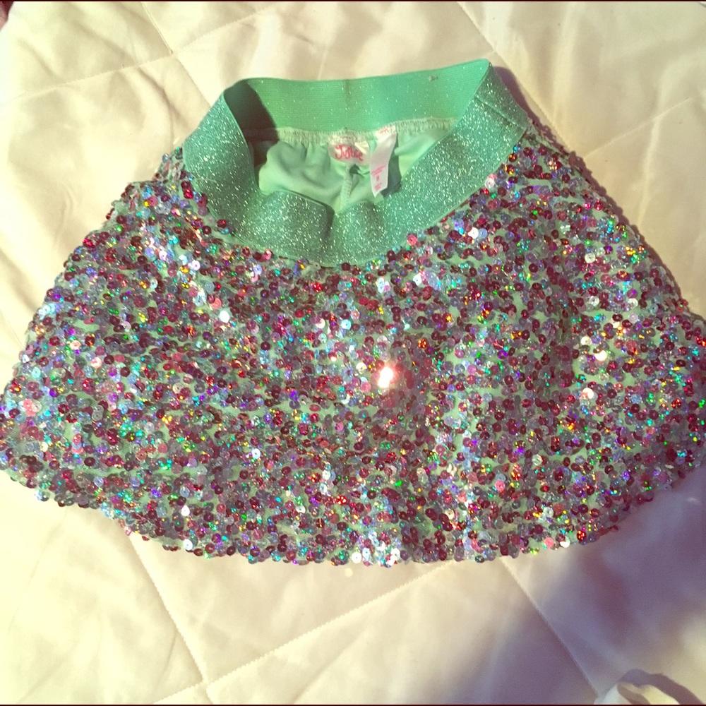 Size 8 justice skirt