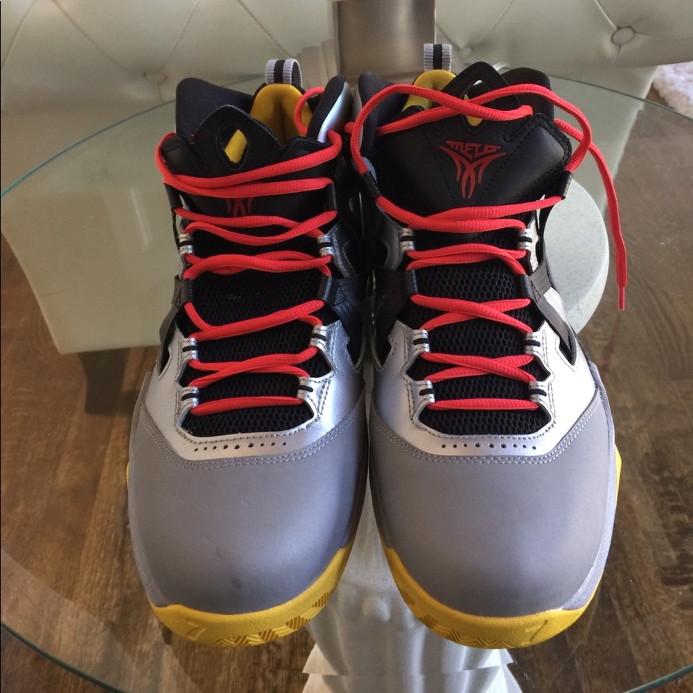 NWOT Jordan mello
