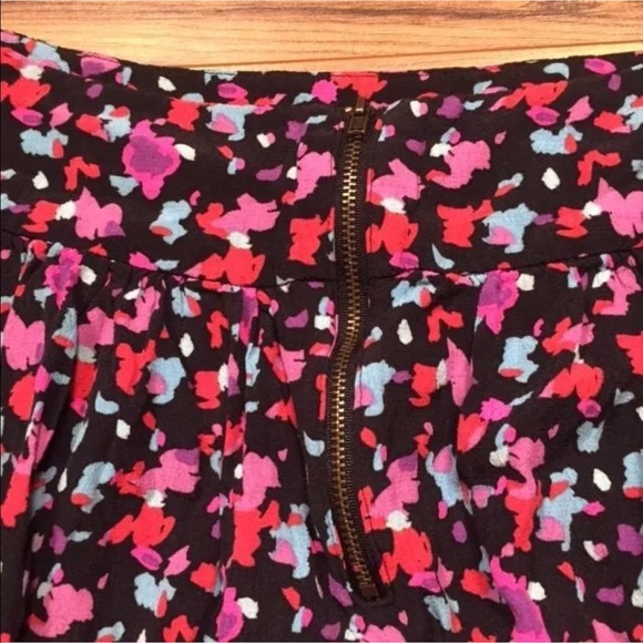 Urban Outfitters Silence + Noise Mini Skirt Sz 8 - Picture 3 of 3