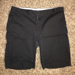 Black Bermudas