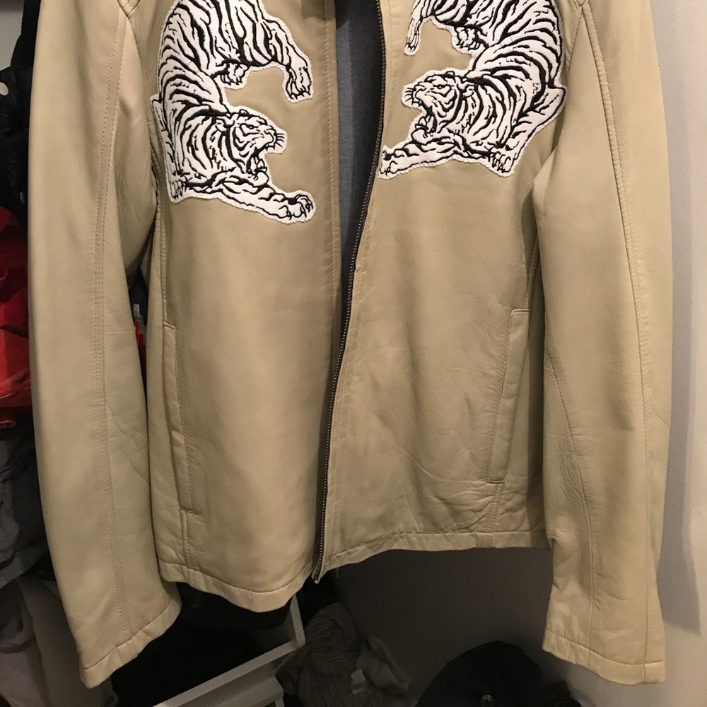 OOAK ANTIQUE WHITE LEATHER TIGER MOTO JACKET - Picture 4 of 5