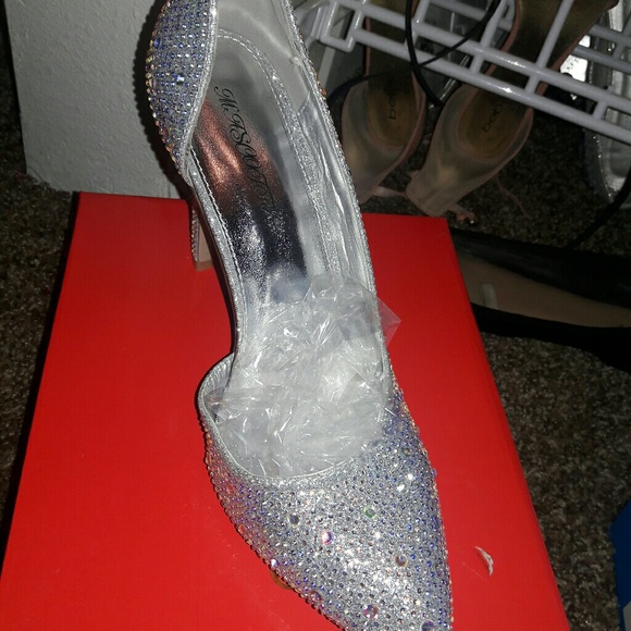 Shoes - Sliver heels  (elegant)