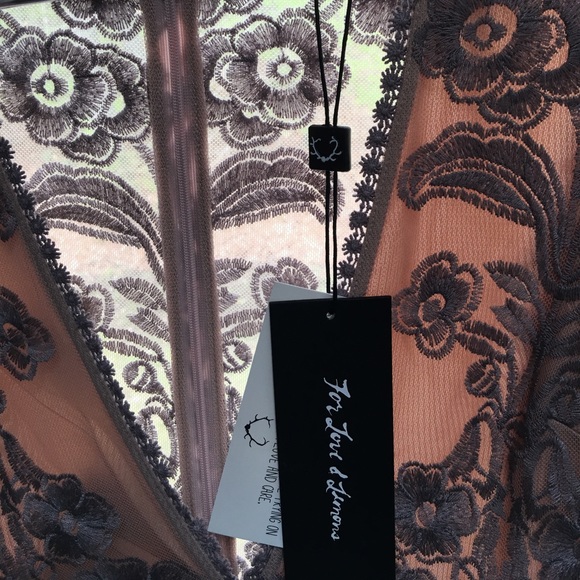 SOLD.  For Love and Lemons Temecula Dress NWT - Picture 5 of 6