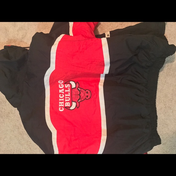 NBA Bulls wintercoat. - Picture 2 of 2