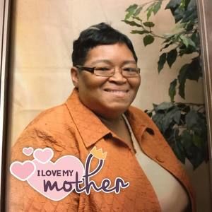 Meet your Posher, Angie