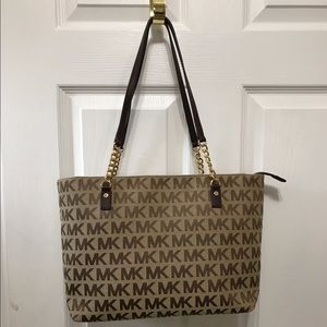 BRAND NEW Michael Kors Purse