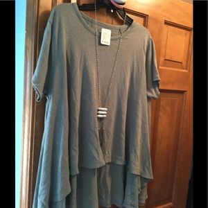 Free People swing top NWT. Size XS. Runs big.🎉FM!