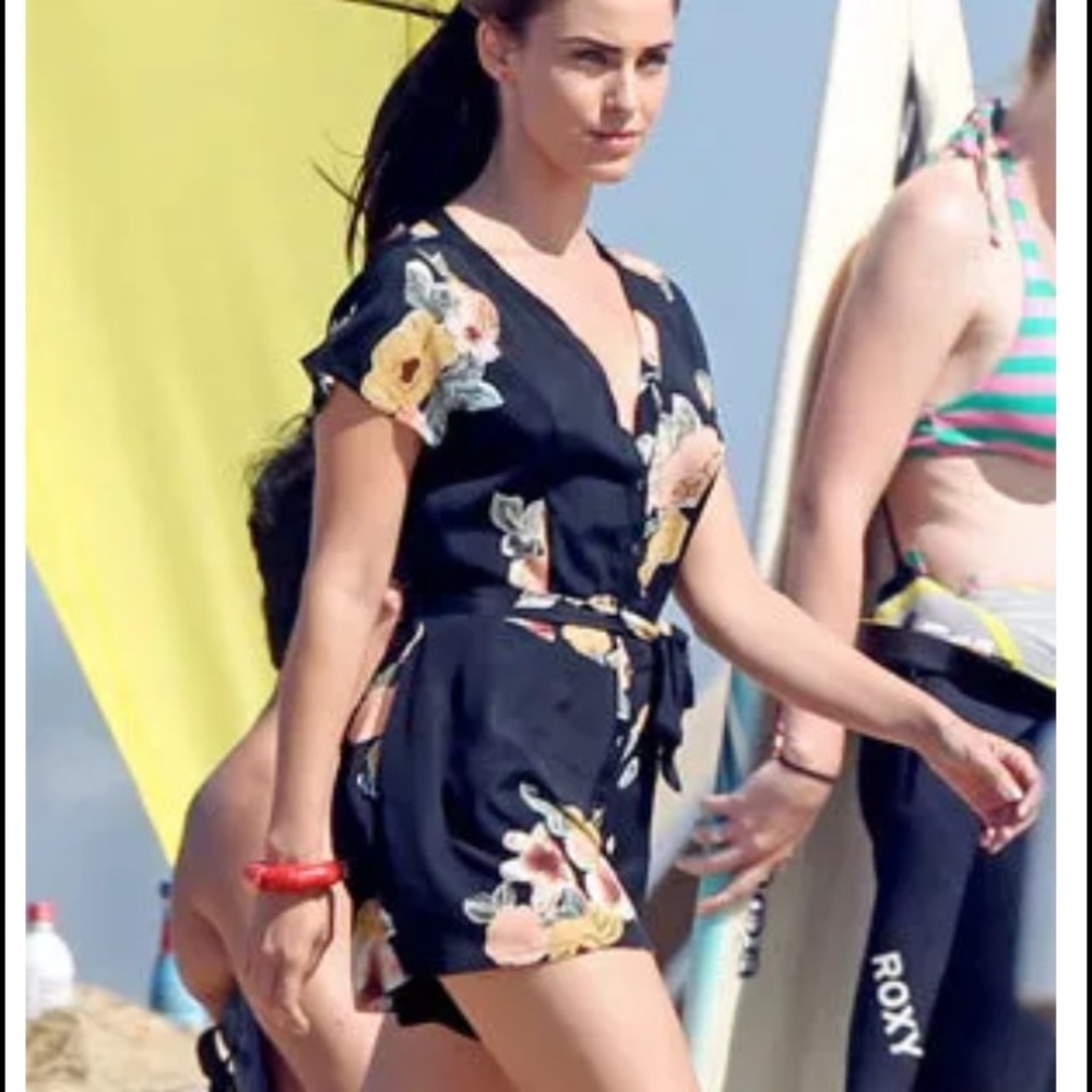 Staring at Stars Romper floral 6