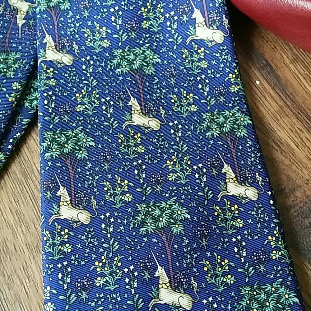 The metropolitan museum of art tie