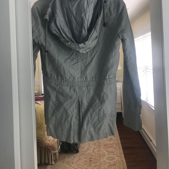 Light coat - Picture 3 of 4