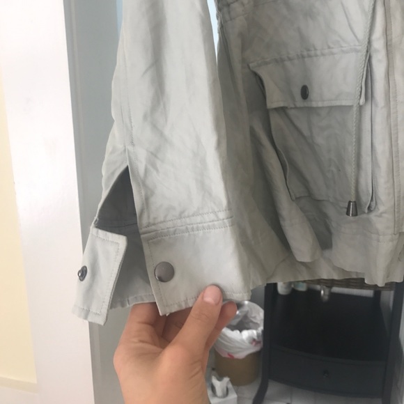 Light coat - Picture 4 of 4