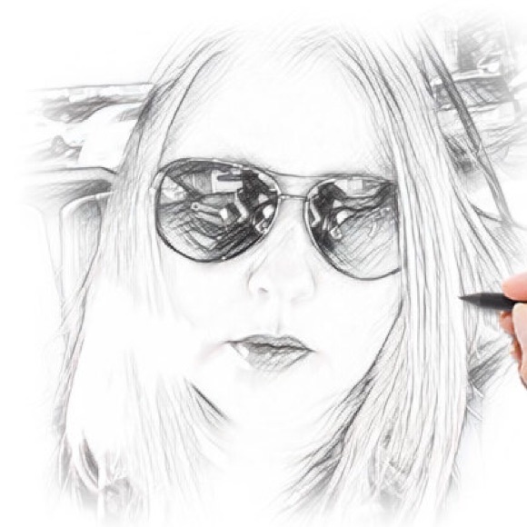 Meet your Posher, Becca - Picture 6 of 6