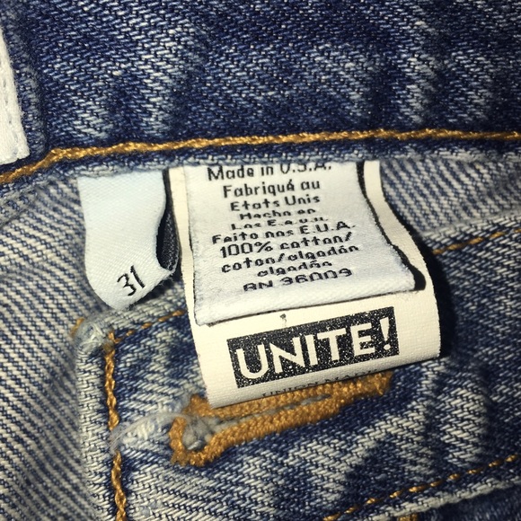 Calvin Klein high waisted jean shorts - Picture 4 of 4