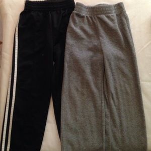 💥(2) Boys 4t pants for $5💥