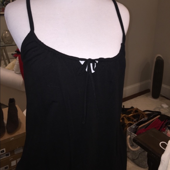 Old Navy Bra Shelf Cami - Picture 2 of 3