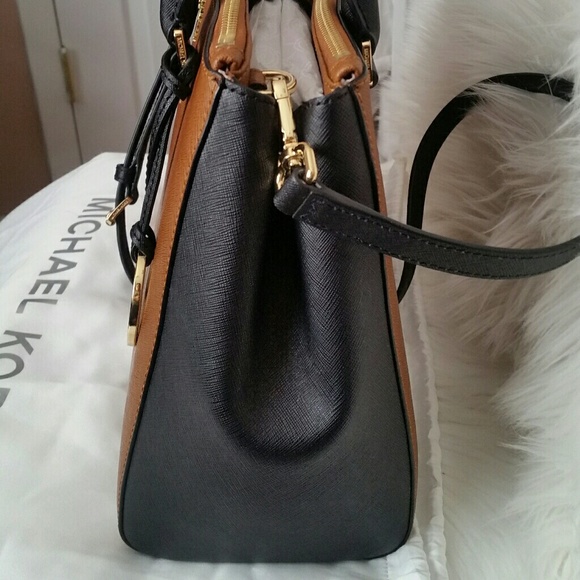 Michael Kors Med. Sutton Satchel, NWOT, colorblock - Picture 2 of 6