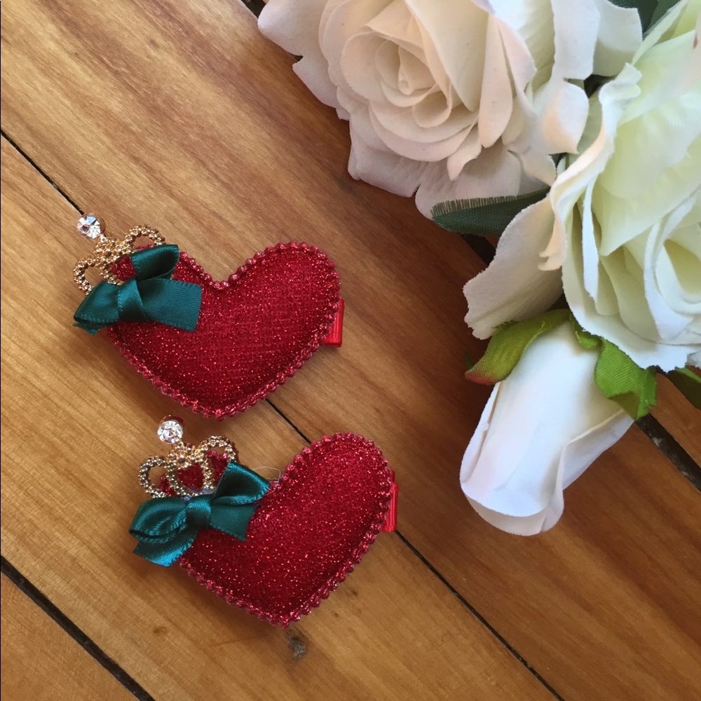 Red Hearts Hair Clips Set